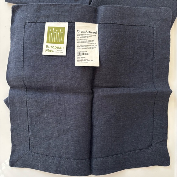 Set of 8 Crate&Barrel EUROPEAN FLAX Certified Linen Cocktail Napkins - Picture 1 of 3